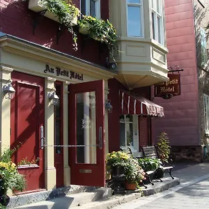 Au Petit 2* Quebeque