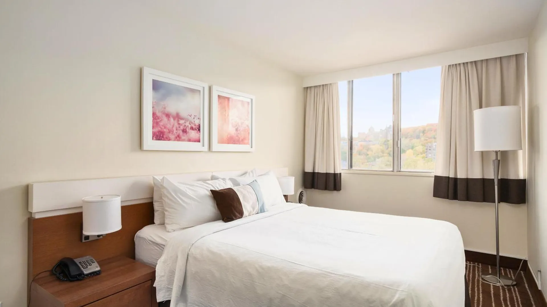 ****  Hotel 2170 Lincoln Downtown Montréal Canadá